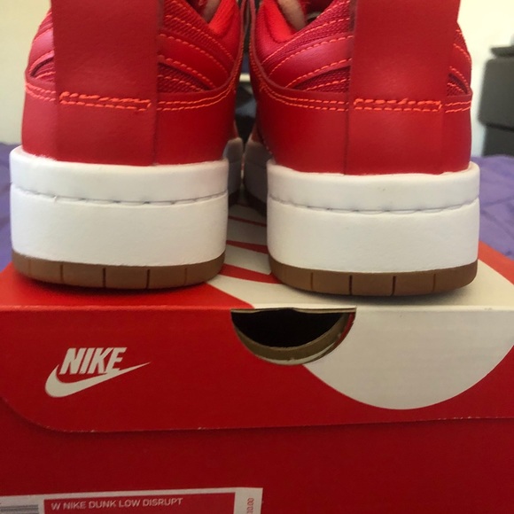 Nike dunk low disrupt university red